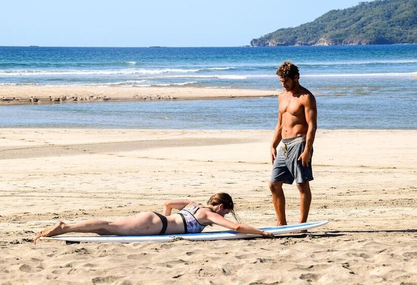 Szálloda Dreamsea Surf Camp