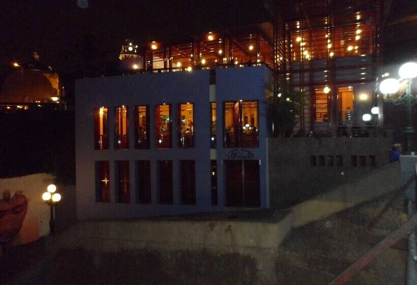 فندق Hostal Jovita