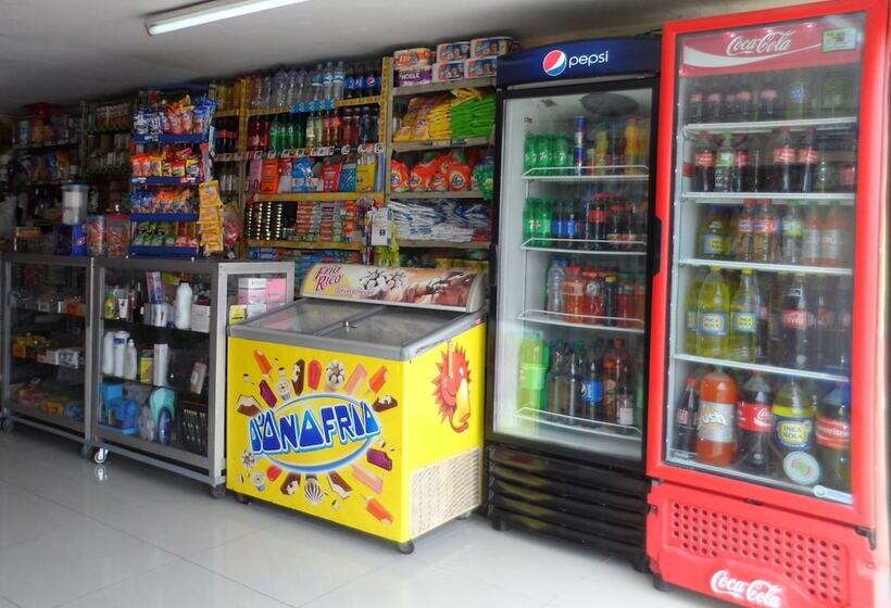 فندق Hostal Jovita