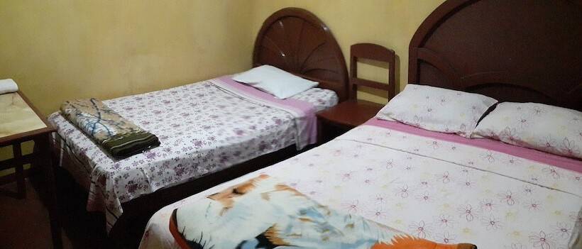 فندق Hostal Jovita