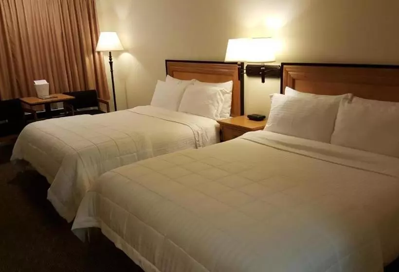 هتل Japan House Suites