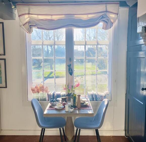 בית מלון כפרי Kasteelhof Van Loppem