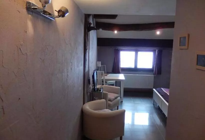 هتل B&b Le  Ti  Bou De Refuge