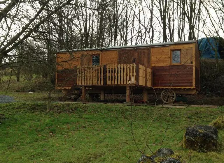 هتل B&b Le  Ti  Bou De Refuge