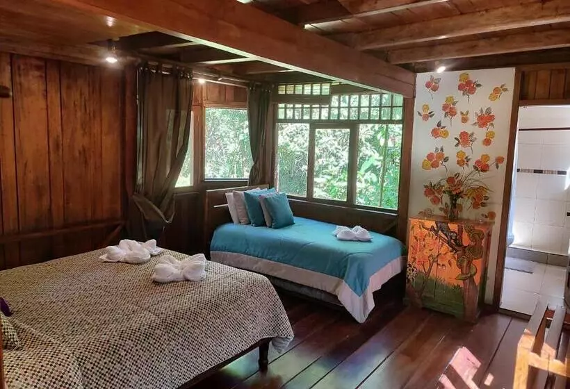 ホテル Mindo Garden Lodge And Wildlife Reserve