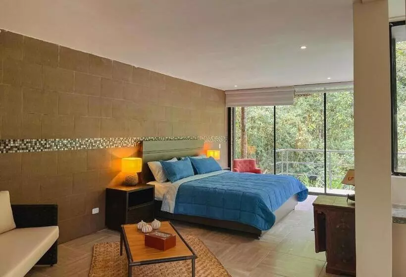ホテル Mindo Garden Lodge And Wildlife Reserve
