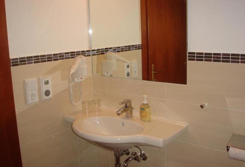 فندق Pension Anna