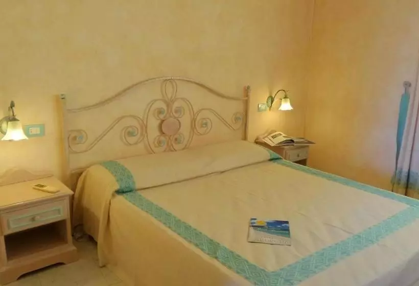 هتل Residence Riva Azzurra