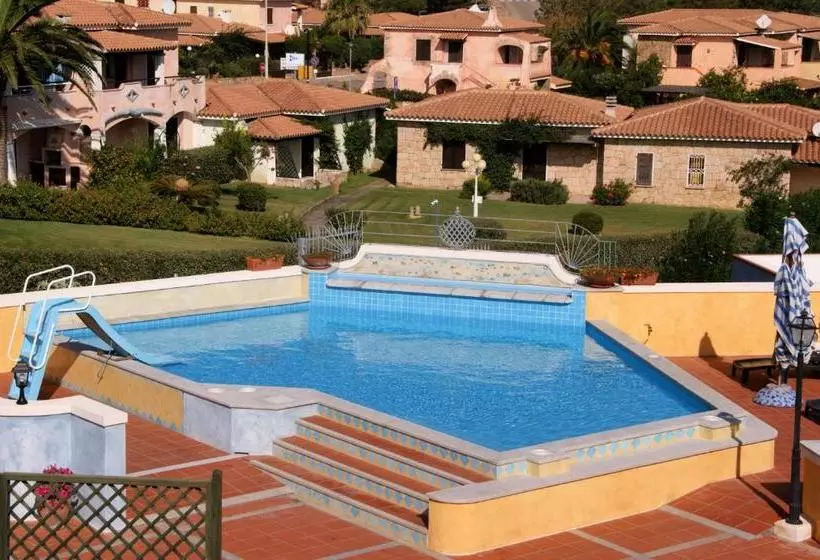 هتل Residence Riva Azzurra
