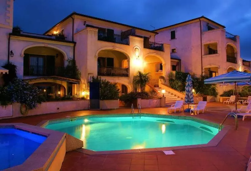 هتل Residence Riva Azzurra