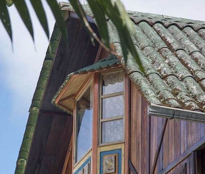 בית מלון כפרי Sachatamia Lodge