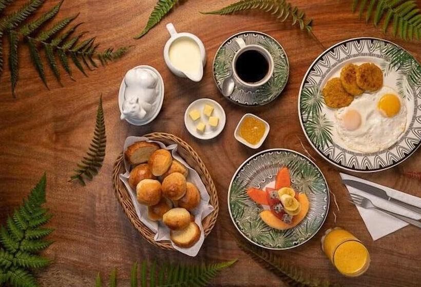 בית מלון כפרי Sachatamia Lodge