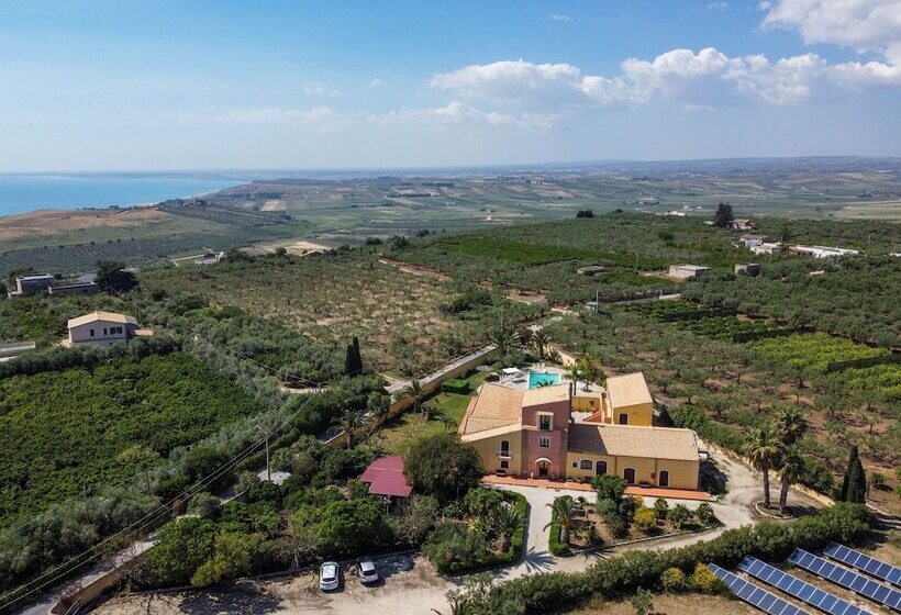 בית מלון כפרי Torre Tabia