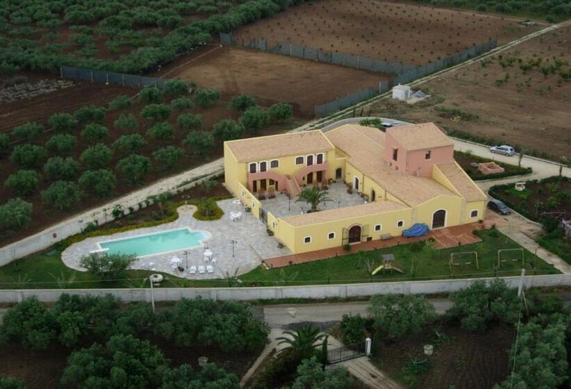 בית מלון כפרי Torre Tabia