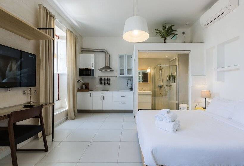 هتل Two Pillows Boutique Hostel