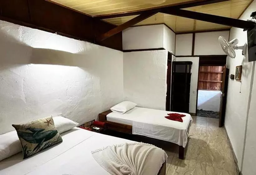 ユースホステル Cabinas Montesol