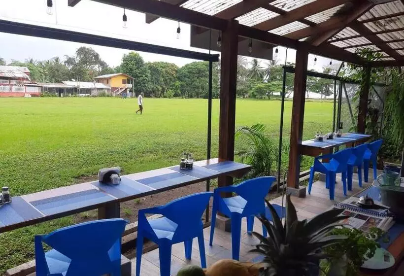 Aracari Garden Hostel