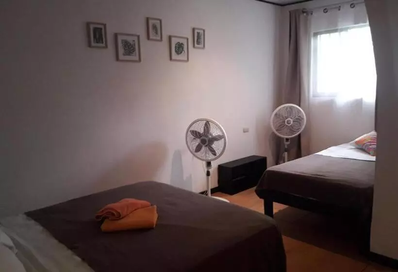 Aracari Garden Hostel