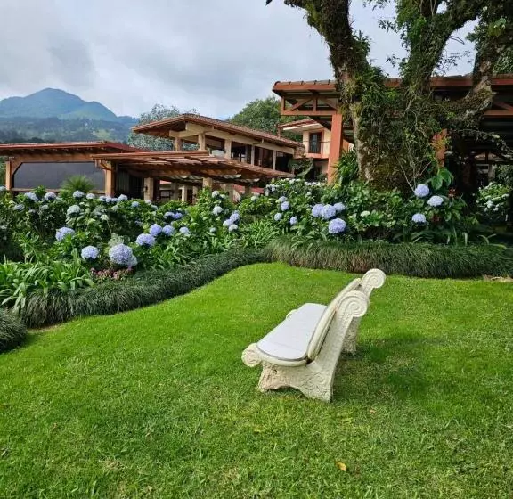 ベッドアンドブレックファースト Finca Paraiso Mountain Retreat Near San Jose Airport