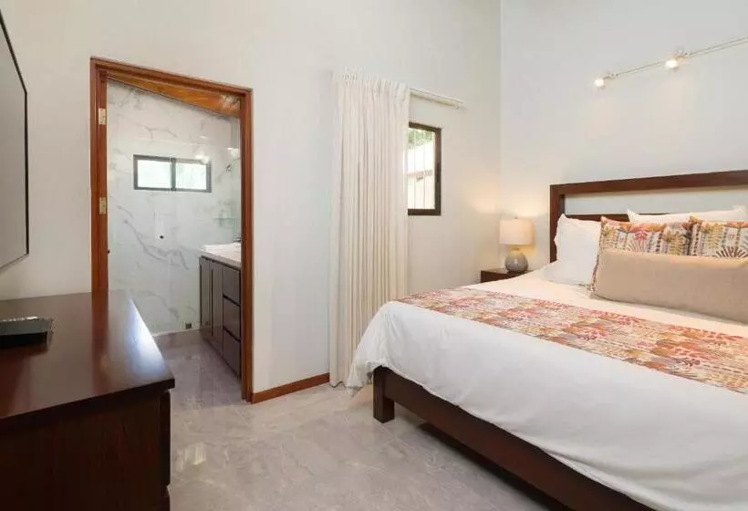 Casa Woodbine Private House On Tamarindo Beach