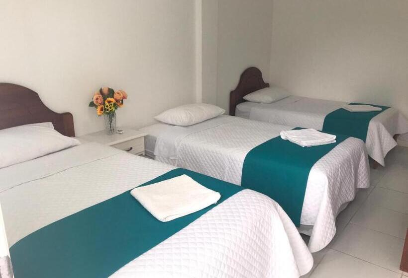 Galápagos Isabela Hotel Loja