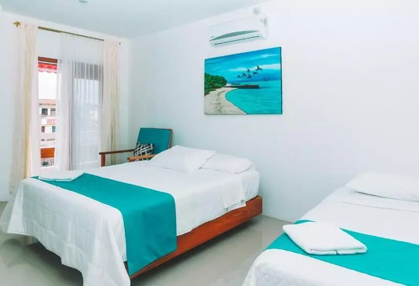 Galápagos Isabela Hotel Loja