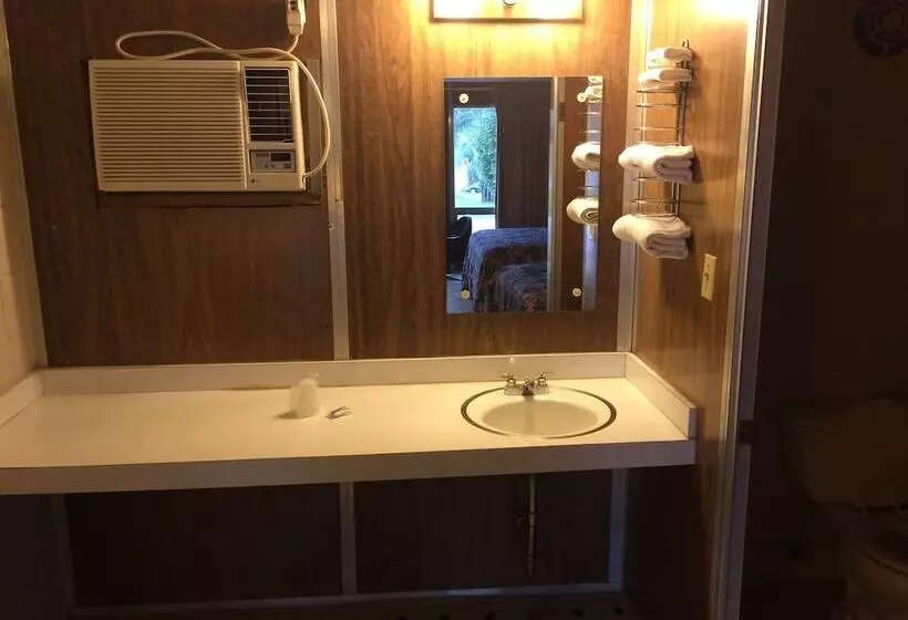 Hotelli Budget Lakeview Inn