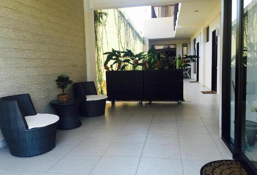 فندق Cabinas Gosen