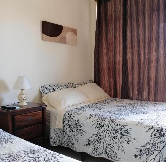 فندق Cabinas Gosen