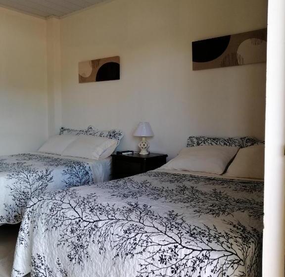 فندق Cabinas Gosen