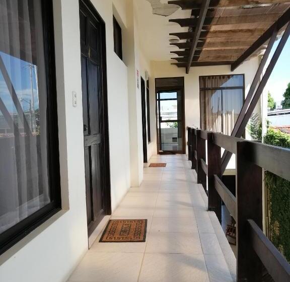 فندق Cabinas Gosen