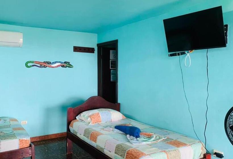 בית מלון כפרי Cabinas Mar Y Cielo