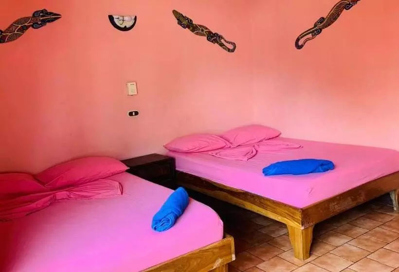 Hotelli Cabinas Mar Y Cielo