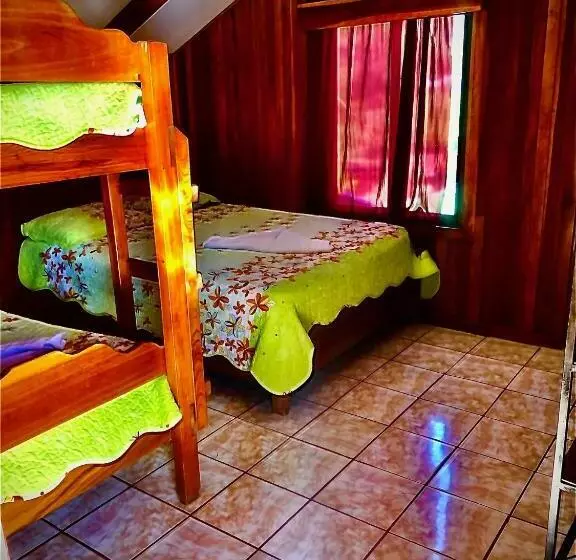 Hotelli Cabinas Monteverde Paraíso