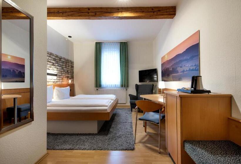 ホテル Gasthof Zur Krone