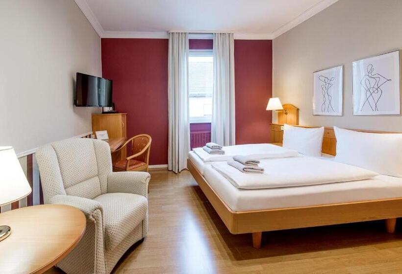 ホテル Gasthof Zur Krone