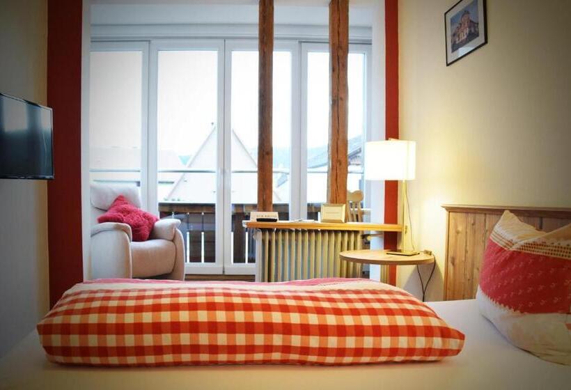 ホテル Gasthof Zur Krone