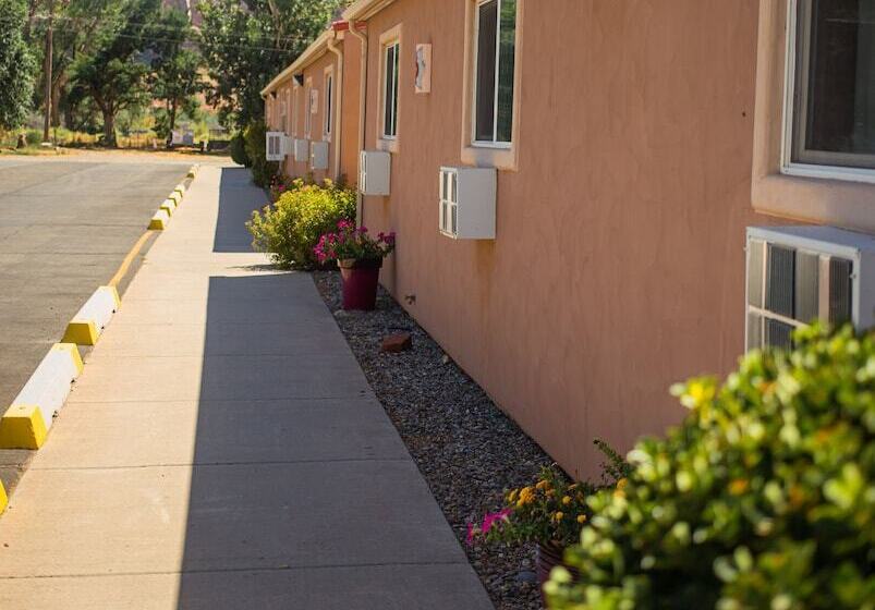 호텔 Kokopelli Inn