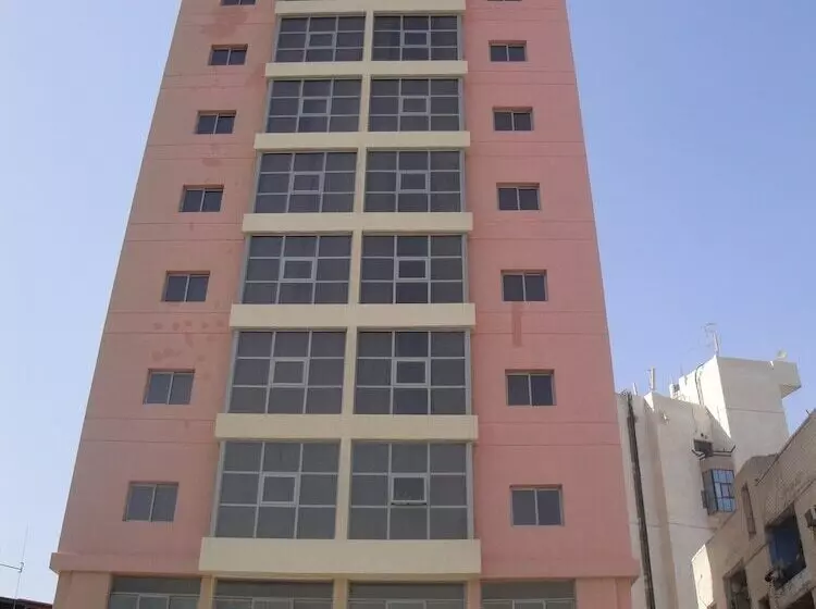 Marina Royal Hotel Suites