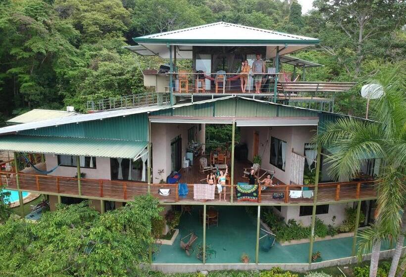 هتل Santa Teresa Surf Vista Villas