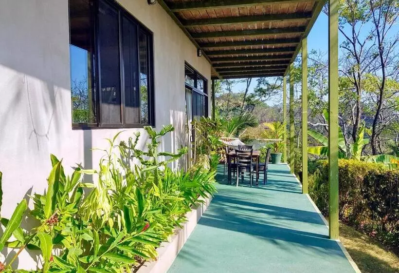 ホテル Santa Teresa Surf Vista Villas