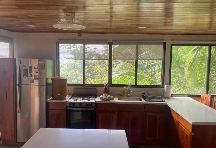 ホテル Santa Teresa Surf Vista Villas