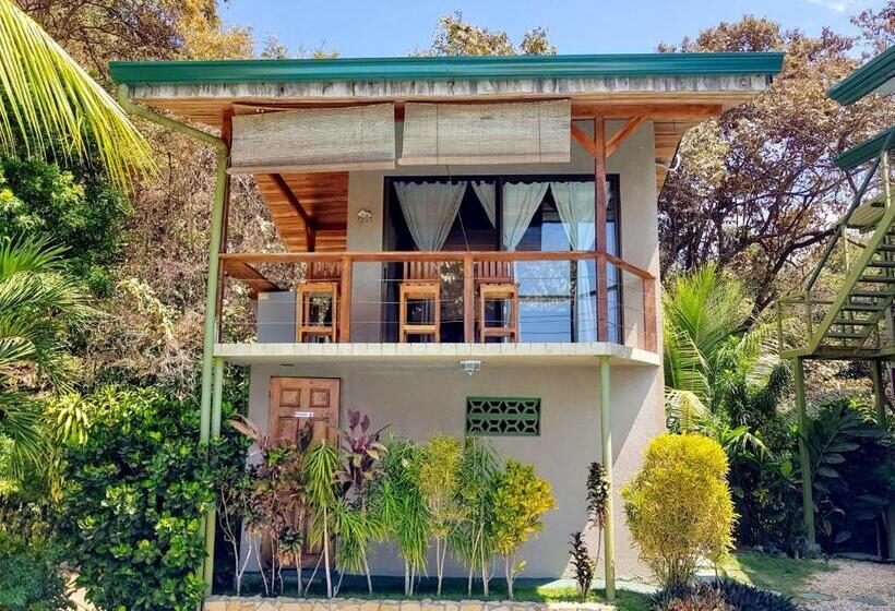 هتل Santa Teresa Surf Vista Villas