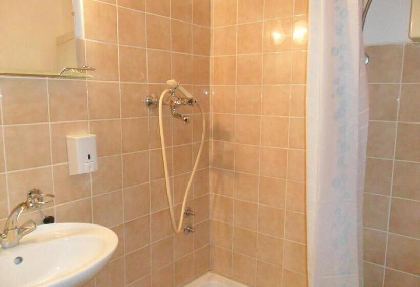 هتل Sobe U Kucanstvu Mbm