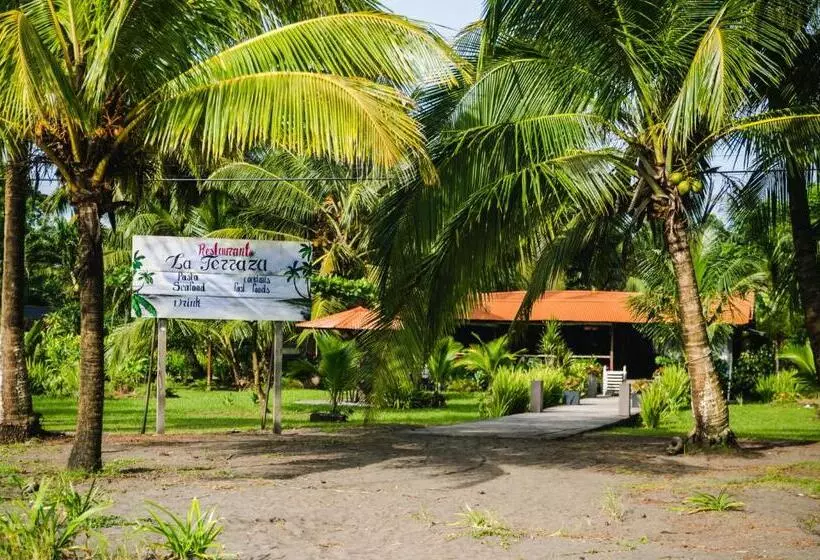 ホテル Tortuguero Beachfront