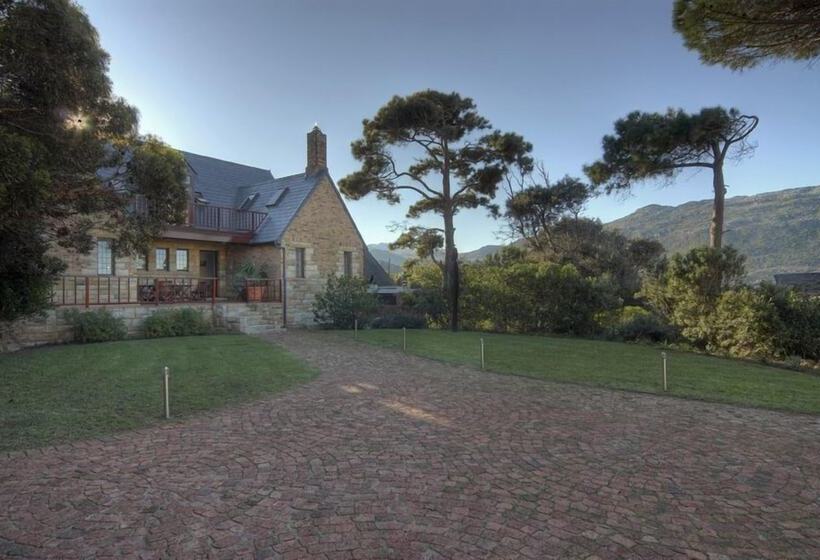 فندق Villa Honeywood Guest House