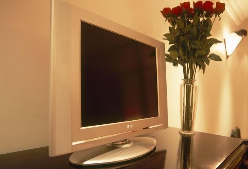 فندق Villa Honeywood Guest House