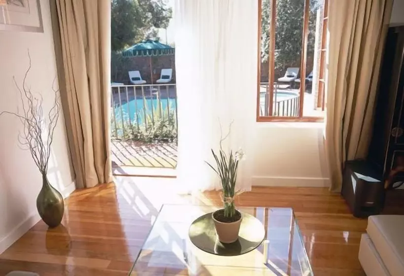 ホテル Villa Honeywood Guest House