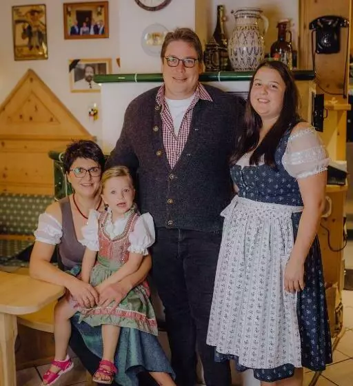 ホテル Gasthof Weißer Löwe Inh Björn Simon Reese