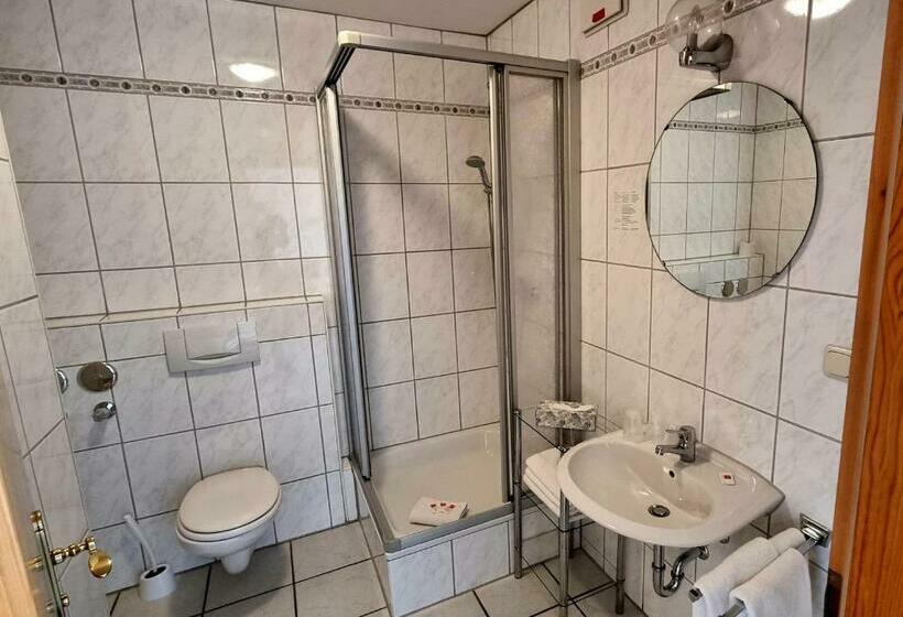 Hotel Gasthof Weißer Löwe Inh Björn Simon Reese